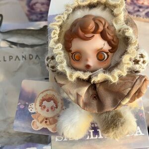 Ship ASAP! Brand new and authentic OSKULLPANDA
L'impressionnisme
Series - Amber